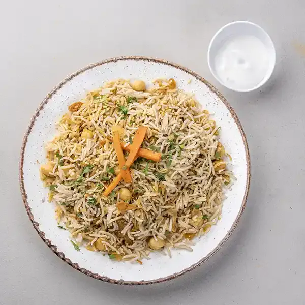 Afgani Chola Chicken Pulao With Cucumber Raita