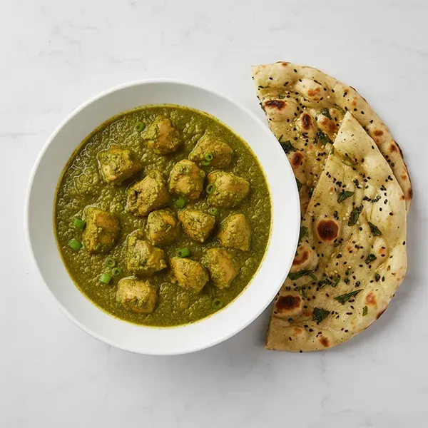 Chicken Hara Pyaz With Pudina Naan