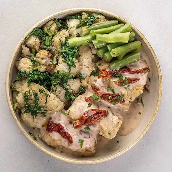 Creamy Sundried Tomato Fish With Spinach, Green Beans  & Tomato Sauté