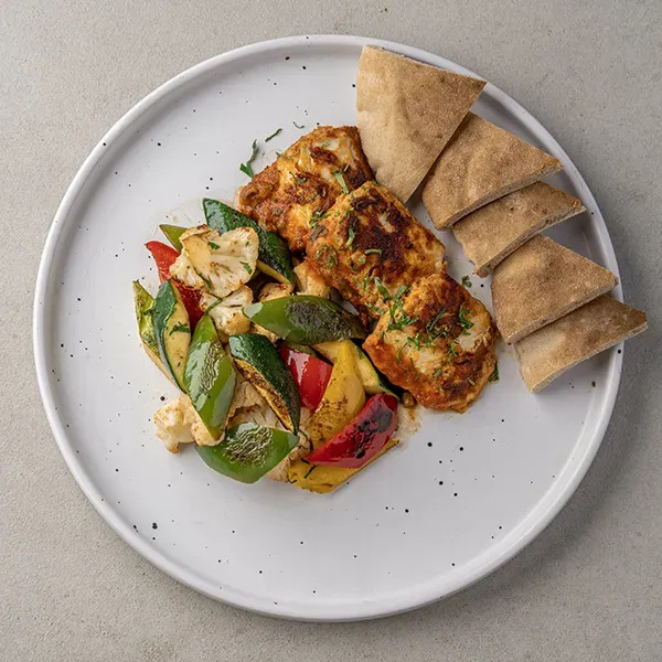 Fish Shish Tawook With Charred Veggies, Spiced Pita & Chili Citrus Mayo