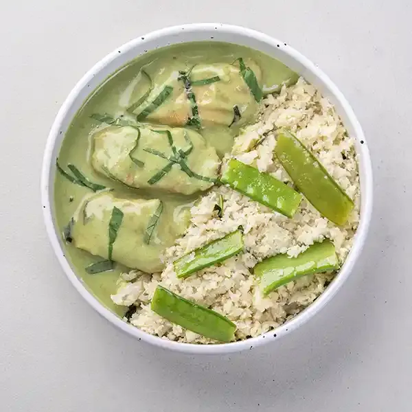 Green Fish Thai Curry With Basil Cauliflower Rice & Snap Peas