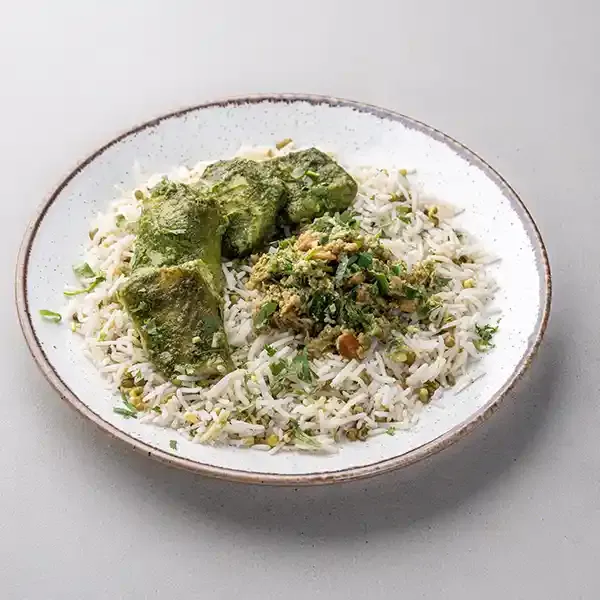 Green Masala Fish Fry With Matki Bhat And Peanut Thecha