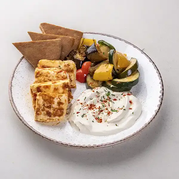 Grilled Halloumi & Roasted Pepper Gyro With Toasted Pita & Hummus