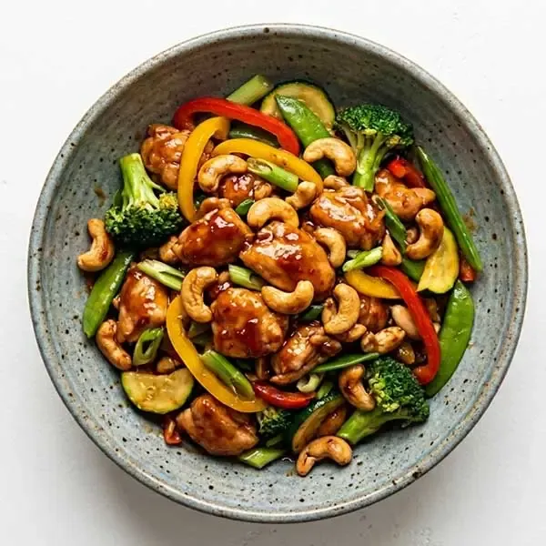 Sweet And Tangy Cashew Nut Chicken With Stir-Fried Vegetables